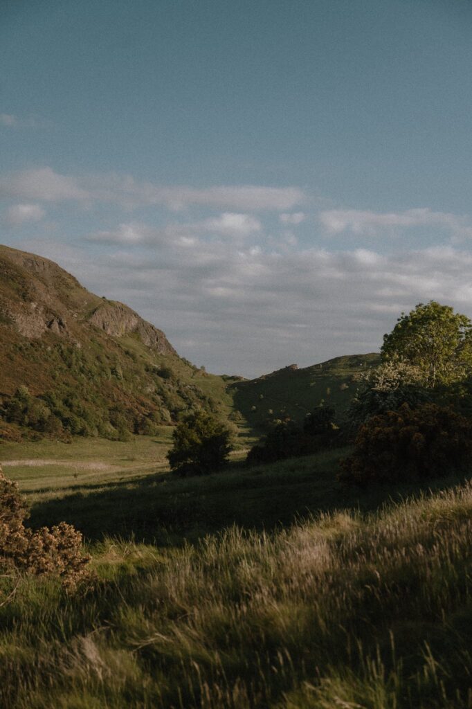 Arthurs seat scotland elopement