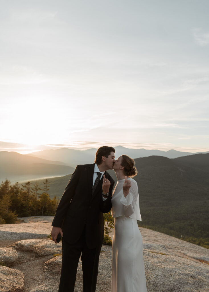 New Hampshire Elopement that didnt require a 10 mile hike. Elopements in the white mountains at sunrise